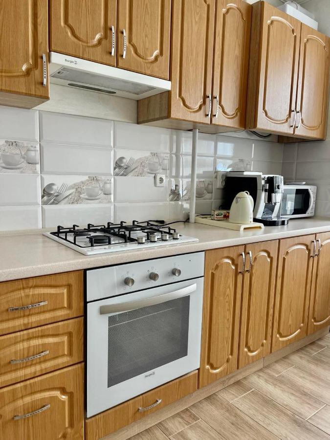 Atlant Luxury Family Apart Поряд З Тц Депот, Безконтактне Заселення 체르니우치 외부 사진