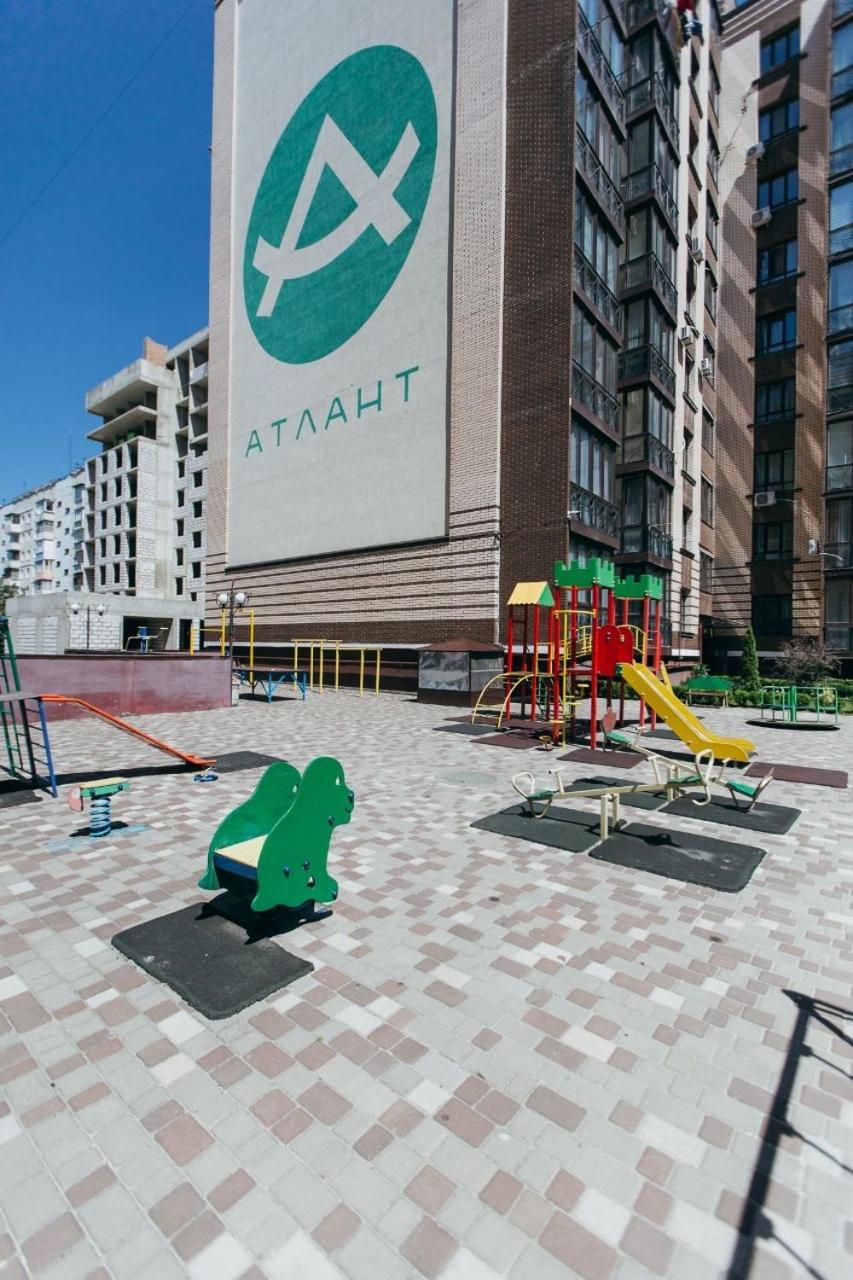 Atlant Luxury Family Apart Поряд З Тц Депот, Безконтактне Заселення 체르니우치 외부 사진