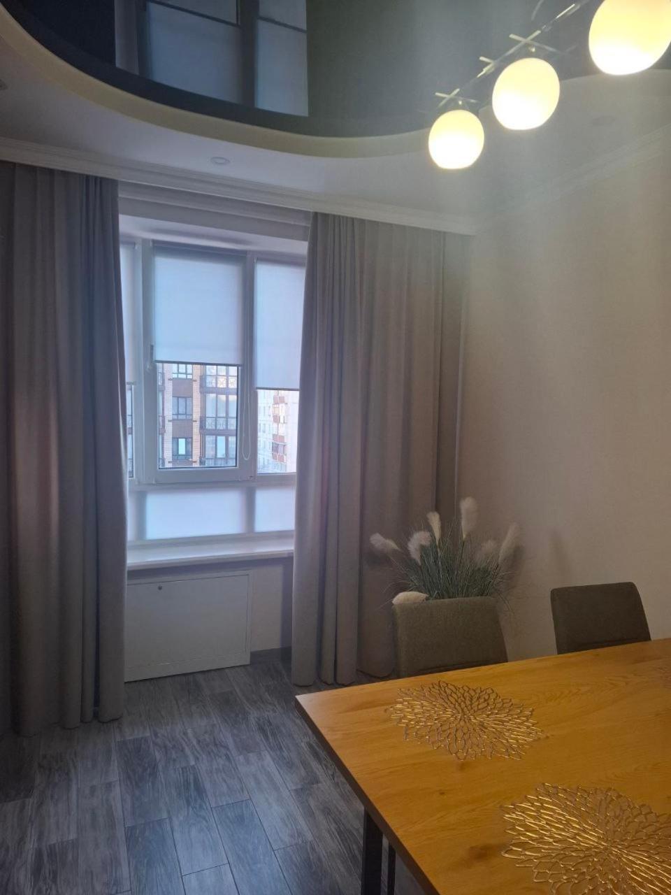 Atlant Luxury Family Apart Поряд З Тц Депот, Безконтактне Заселення 체르니우치 외부 사진