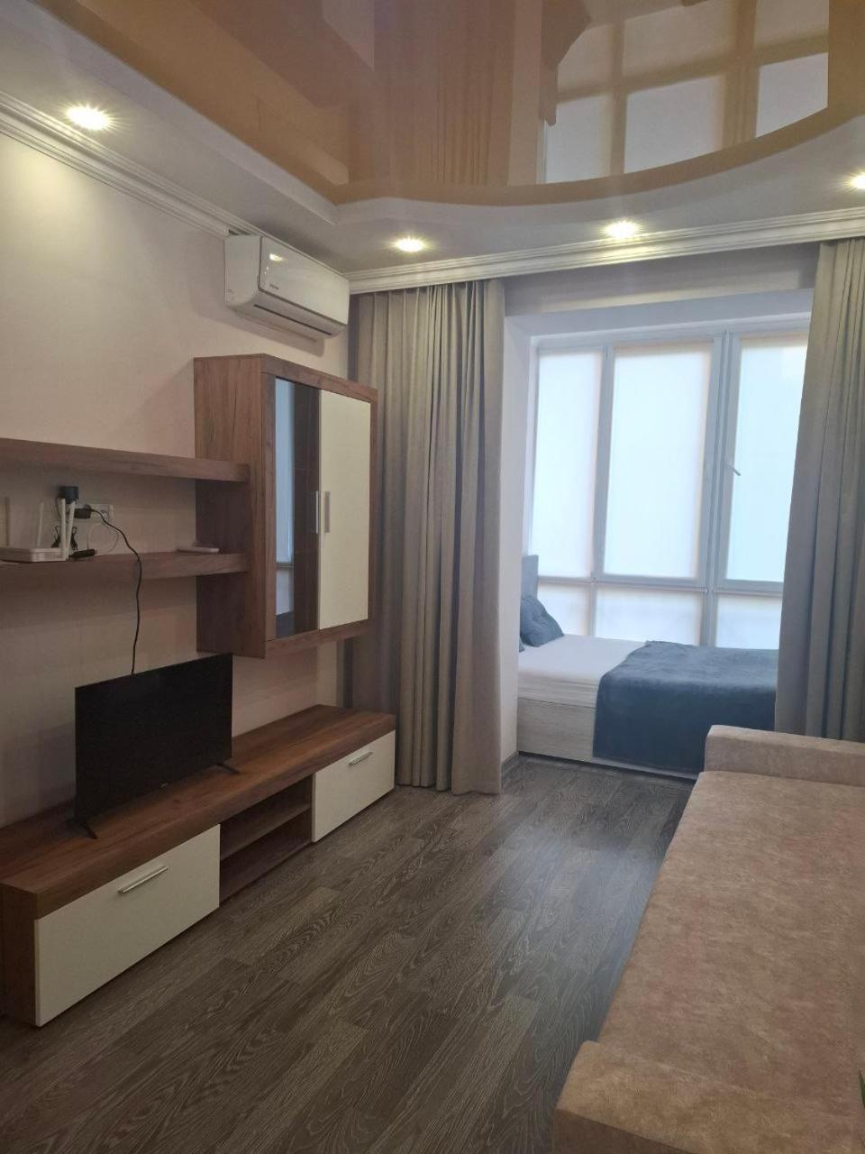 Atlant Luxury Family Apart Поряд З Тц Депот, Безконтактне Заселення 체르니우치 외부 사진
